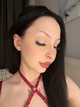 Snapshot of Lina_Thornton_ chatting on 05-13-26, 06:49 Lina Thornton online show from 05-13-26, 06:49