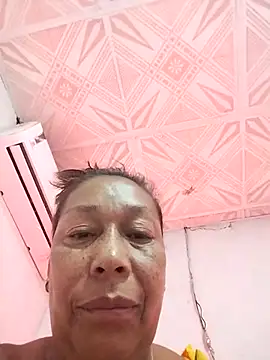 Snapshot of Naomi-Mature chatting on 02-14-26, 09:06 Naomi-Mature online show from 02-14-26, 09:06