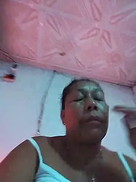 Snapshot of Naomi-Mature chatting on 02-21-26, 02:23 Naomi-Mature online show from 02-21-26, 02:23