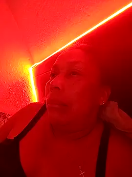 Snapshot of Naomi-Mature chatting on 03-20-26, 08:19 Naomi-Mature online show from 03-20-26, 08:19