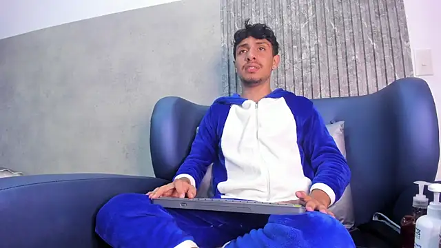 Snapshot of maximiliano_jam chatting on 09-25-25, 03:32 maximiliano jam online show from 09-25-25, 03:32