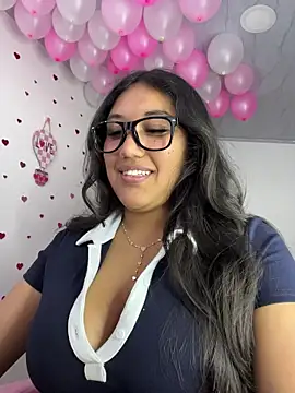 Snapshot of SharaRous chatting on 03-08-26, 09:29 SharaRous online show from 03-08-26, 09:29