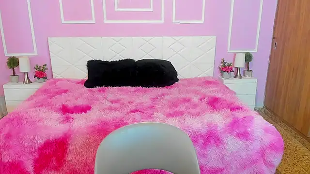 BellaSky4 online show from 11-04-25, 01:32