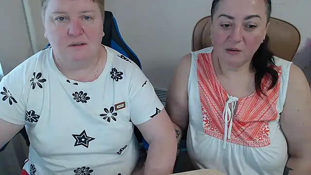 Bertie Adeline online show from 11-28-25, 09:45