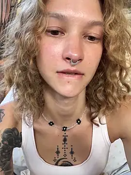 Snapshot of __grace__ chatting on 03-05-26, 10:22 grace online show from 03-05-26, 10:22