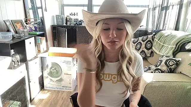 playwithdakota online show from 11-26-25, 06:42