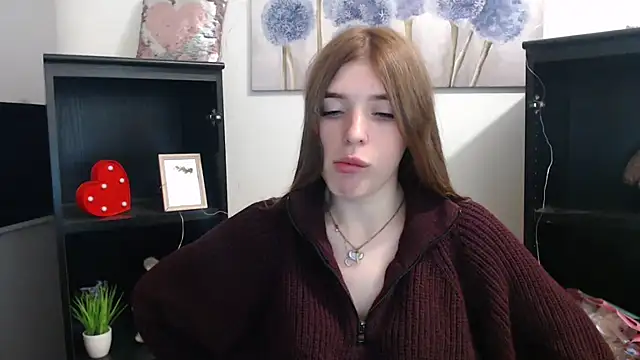 JuiceLips   online show from 10-29-25, 01:35