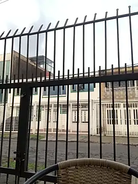 Snapshot of KloePink_ chatting on 10-10-25, 10:58 KloePink online show from 10-10-25, 10:58