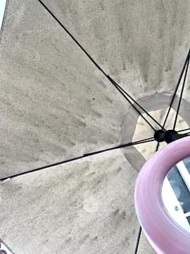 Snapshot of KloePink_ chatting on 10-21-25, 12:28 KloePink online show from 10-21-25, 12:28