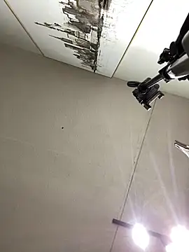 Snapshot of KloePink_ chatting on 10-31-25, 11:00 KloePink online show from 10-31-25, 11:00