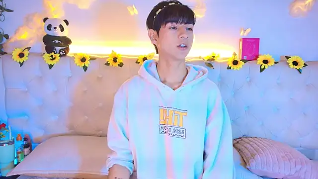 AleAurarashi online show from 03-14-26, 04:40