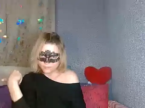 Miss Nona online show from 11-10-25, 03:22