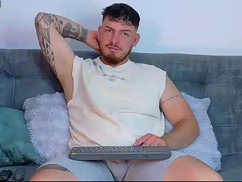 Snapshot of JaxRagnar088 chatting on 09-17-25, 09:27 JaxRagnar088 online show from 09-17-25, 09:27