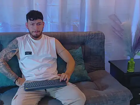 Snapshot of JaxRagnar088 chatting on 10-19-25, 02:56 JaxRagnar088 online show from 10-19-25, 02:56