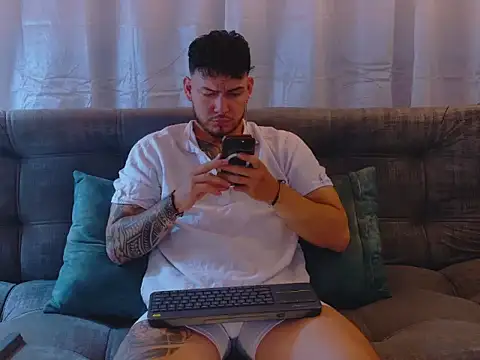 Snapshot of JaxRagnar088 chatting on 10-29-25, 02:03 JaxRagnar088 online show from 10-29-25, 02:03