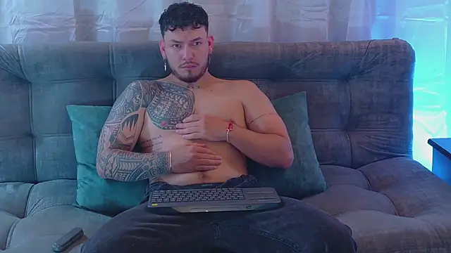 Snapshot of JaxRagnar088 chatting on 11-08-25, 09:46 JaxRagnar088 online show from 11-08-25, 09:46