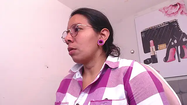 sophia reyes  online show from 09-11-25, 01:28