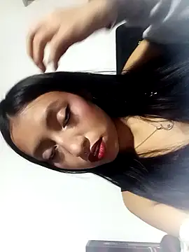 Luna Moo  online show from 09-26-25, 04:27