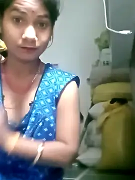 Snapshot of Sapna-Yadav chatting on 09-09-25, 08:08 Sapna-Yadav online show from 09-09-25, 08:08