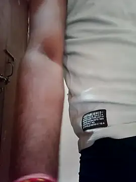 Snapshot of hornyboywithabs chatting on 04-14-26, 05:02 hornyboywithabs online show from 04-14-26, 05:02