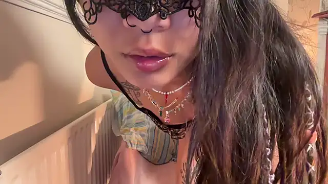 PixieDaisyy online show from 05-08-26, 04:18