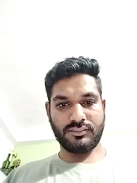 Snapshot of avi007p chatting on 09-11-25, 08:31 avi007p online show from 09-11-25, 08:31