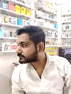 Snapshot of avi007p chatting on 09-18-25, 01:13 avi007p online show from 09-18-25, 01:13