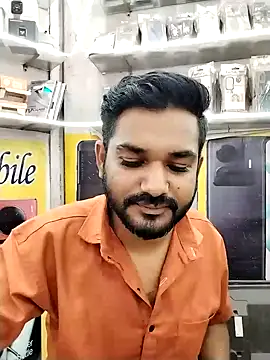 Snapshot of avi007p chatting on 09-19-25, 10:05 avi007p online show from 09-19-25, 10:05