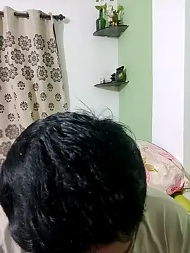 Snapshot of avi007p chatting on 09-21-25, 11:39 avi007p online show from 09-21-25, 11:39