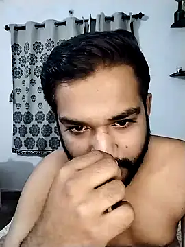 Snapshot of avi007p chatting on 10-02-25, 06:15 avi007p online show from 10-02-25, 06:15