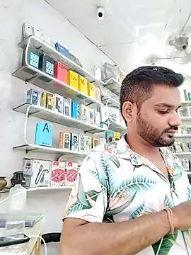 Snapshot of avi007p chatting on 10-08-25, 06:11 avi007p online show from 10-08-25, 06:11