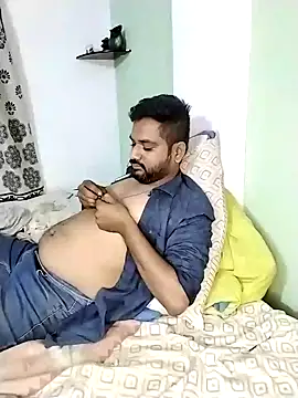 Snapshot of avi007p chatting on 10-18-25, 11:38 avi007p online show from 10-18-25, 11:38