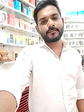 Snapshot of avi007p chatting on 10-25-25, 10:56 avi007p online show from 10-25-25, 10:56