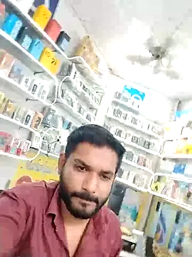 Snapshot of avi007p chatting on 11-02-25, 07:33 avi007p online show from 11-02-25, 07:33