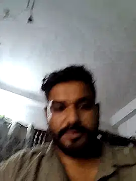 Snapshot of avi007p chatting on 06-05-26, 05:40 avi007p online show from 06-05-26, 05:40