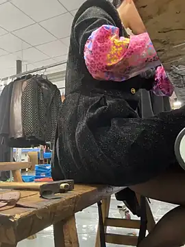 Snapshot of DHJM168 chatting on 11-03-25, 04:25 DHJM168 online show from 11-03-25, 04:25