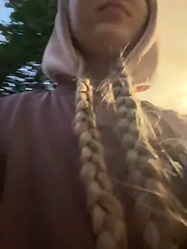 FroggyAnna online show from 10-14-25, 03:13