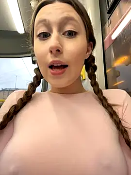 FroggyAnna online show from 11-05-25, 01:00