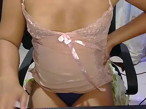 honeyLushess online show from 11-27-25, 01:40