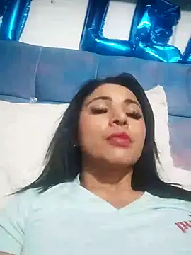 estrellahot01 online show from 09-20-25, 04:46