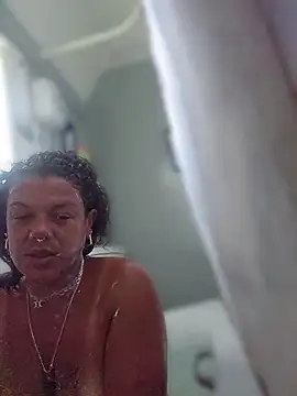 Snapshot of GoddessChantelle chatting on 06-28-26, 04:24 GoddessChantelle online show from 06-28-26, 04:24