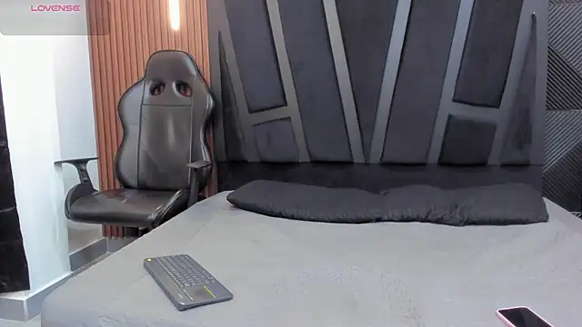 Snapshot of Alana_cox_ chatting on 10-05-25, 01:20 Alana cox online show from 10-05-25, 01:20