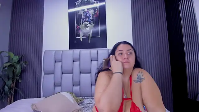 Snapshot of Bora_Lajuana chatting on 10-18-25, 04:15 Bora Lajuana online show from 10-18-25, 04:15