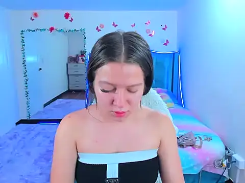 Luna Analya online show from 09-24-25, 11:46