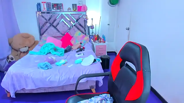 Luna Analya online show from 05-01-26, 02:32