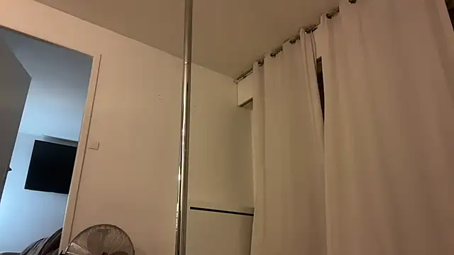 niiikita3 online show from 06-10-26, 11:03