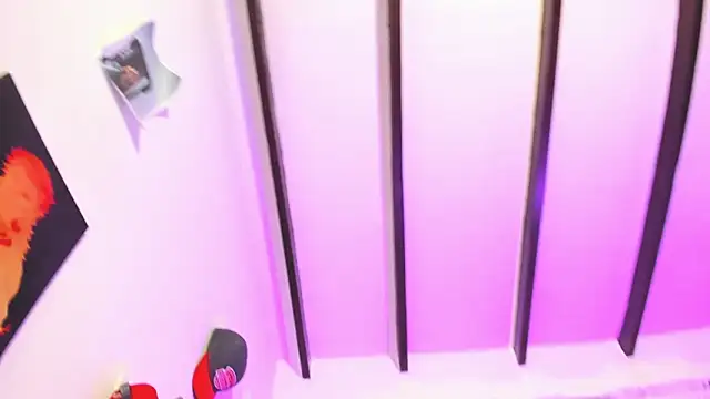 Rihanna hotx online show from 02-04-26, 03:12