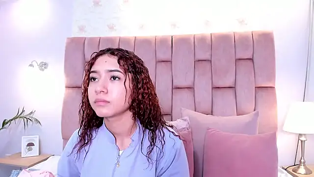 Snapshot of megannherrera chatting on 02-28-26, 01:56 megannherrera online show from 02-28-26, 01:56