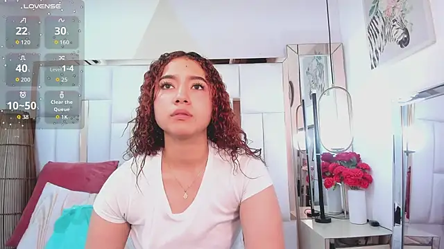 Snapshot of megannherrera chatting on 04-14-26, 08:15 megannherrera online show from 04-14-26, 08:15