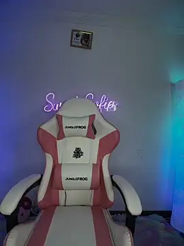 Snapshot of sofi_sweet_7 chatting on 03-11-26, 06:25 sofi sweet 7 online show from 03-11-26, 06:25